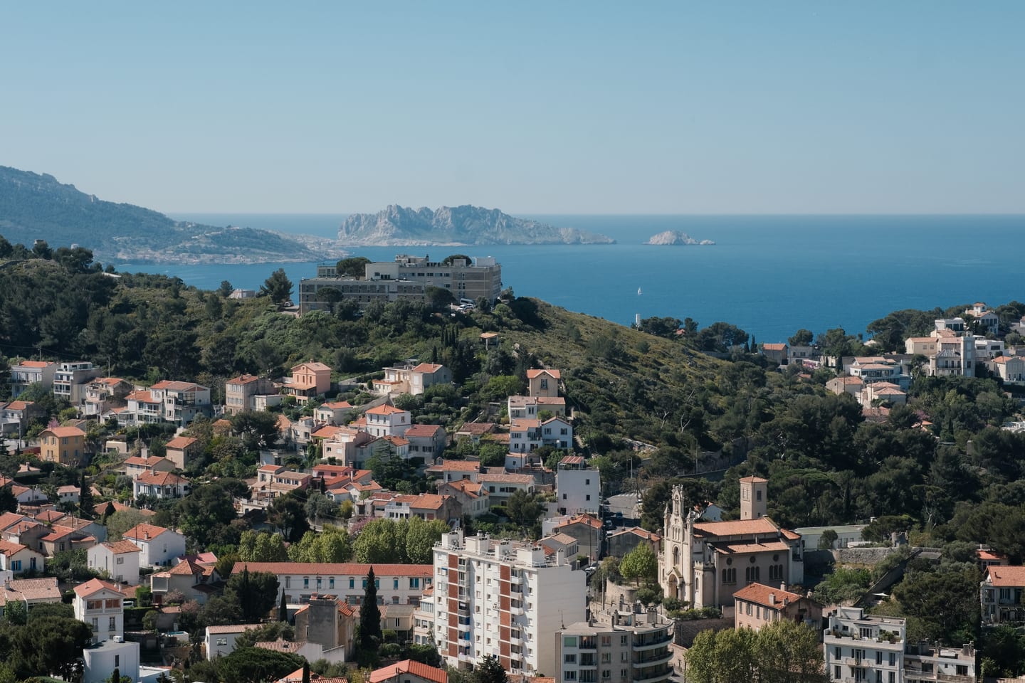 nature — color photograph by mxlb, plate 06 — marseille, france